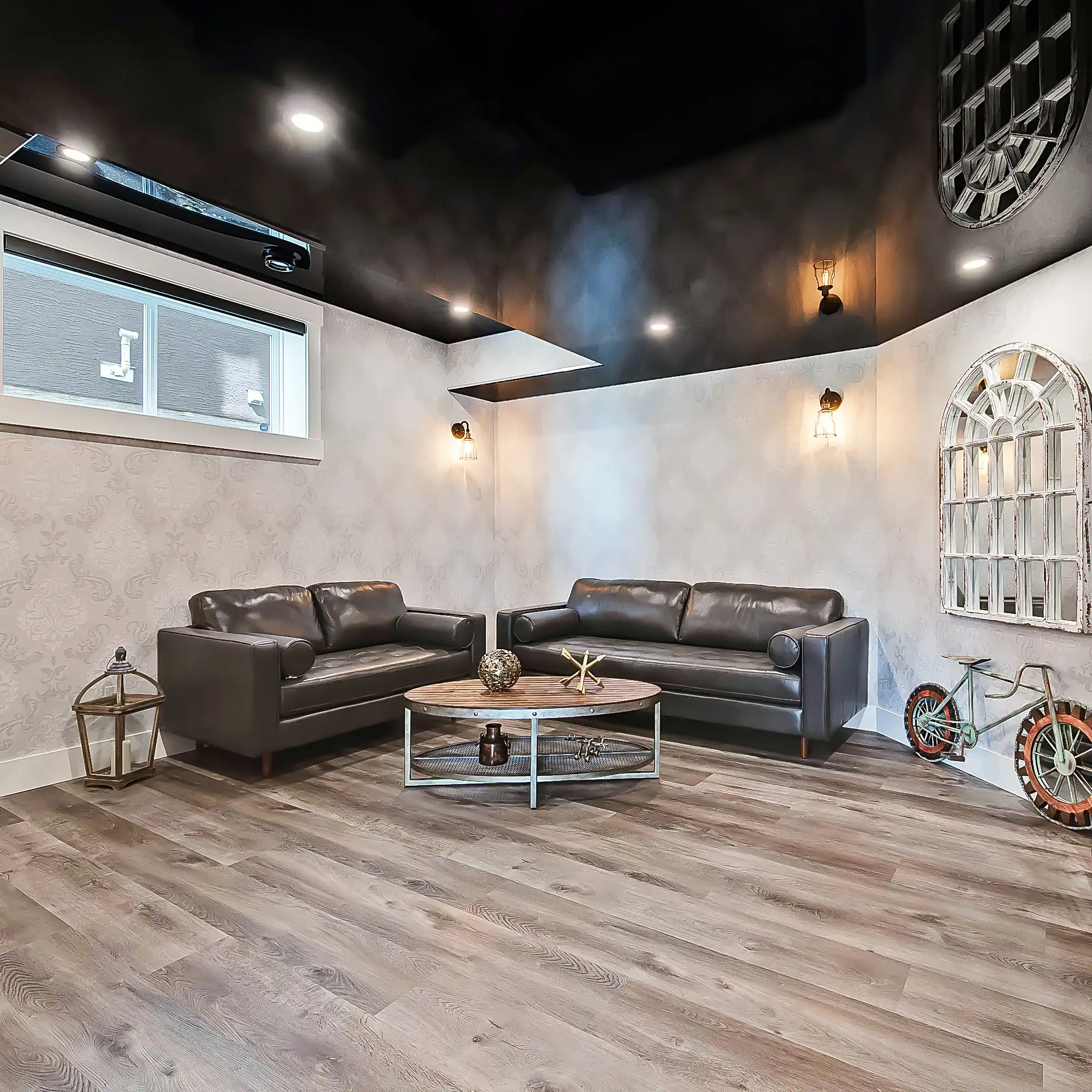 Basement Builder - Black glossy stretch ceiling