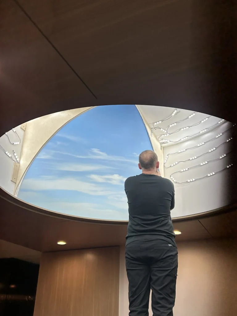 Stretch ceiling installation in dome